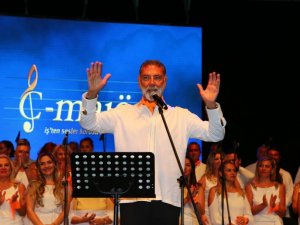 İş adamlarından oluşan C-Majör İş’ten Sesler Korosu durmak bilmiyor