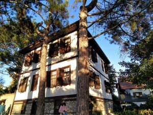 En güzel cephe görünümlü eve "En İyi Korunan Ev Ödülü” plaketi