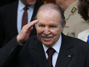 Eski Cezayir Cumhurbaşkanı Bouteflika hayatını kaybetti