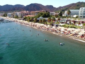 Marmaris’te yaz devam ediyor