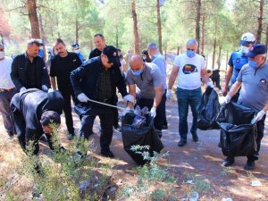 Amasya Belediyesi çalışanlarından ’Dünya Temizlik Günü’nde seferberlik