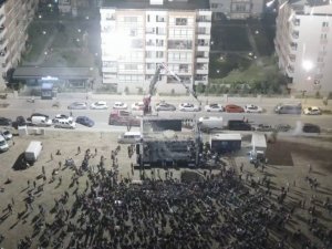 Ünlü sanatçının 40 metre yüksekte zor anları