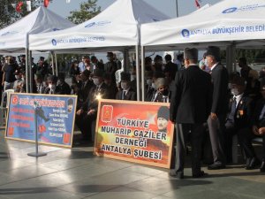 Antalya’da Gaziler Günü, düzenlenen tören ile anıldı