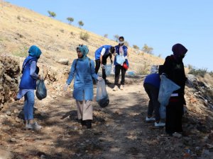 “Atıksız Bir Dünya” için gençlerden örnek hareket
