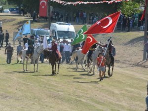 40. Karapürçek Rahvan At Yarışları’nda 220 at yarıştı