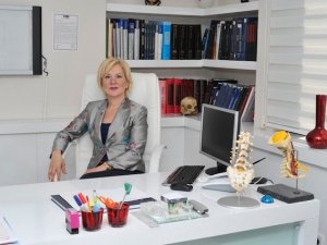 ’’Bel fıtığı ameliyatı sonrası bacak ağrınız uzun süre devam ediyorsa ameliyat hatası değildir’’