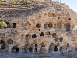 Binlerce yıllık apartman keşfedilmeyi bekliyor