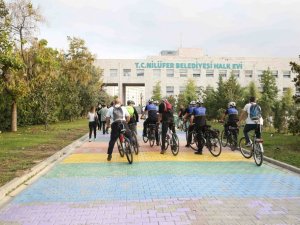 İşe bisikletle geldiler