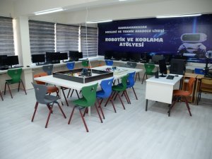 Genç bilim insanlarına robotik ve kodlama atölyesi