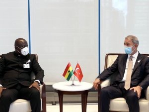 Bakan Akar, New York’ta Ganalı mevkidaşı Nitiwul ile görüştü