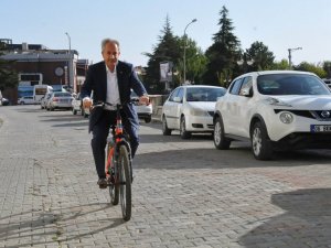 Başkan Akkaya: “Bisiklet çevre dostu ve yakıt tasarrufu sağlayan bir araç”