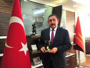 Çocuk Bakımevi ve Oyuncak Kütüphanesi ödül getirdi