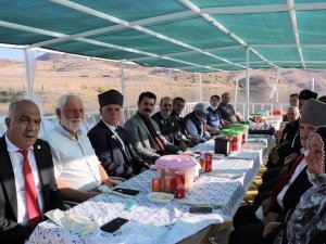 Kaymakam Bek, şehit yakınları, gaziler ve gazi ailelerine yemek programı düzenledi