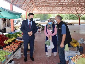 Kaymakam Gülderen, pazar yerini denetledi