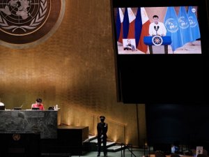 Filipinler Devlet Başkanı Duterte’den zengin ülkelere "aşı" tepkisi