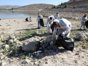 KOSKİ’den Altınapa Baraj Gölü’nde geniş çaplı temizlik