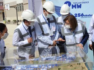 555 okul enerji ihtiyacını kendi karşılayacak