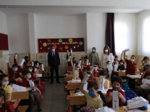 Gölbaşı Belediye Başkanı Şimşek’ten Gölbaşılı çocuklara hediye