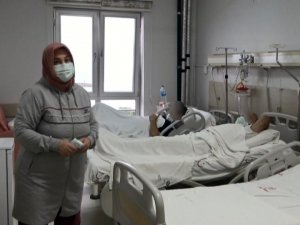 Korona virüse yakalanan eşi ve oğlunun hem refakatçisi hem de hemşiresi