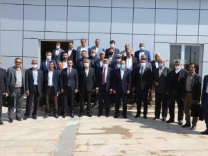 Vali Bilmez, Saray ilçesinde muhtarlarla bir araya geldi