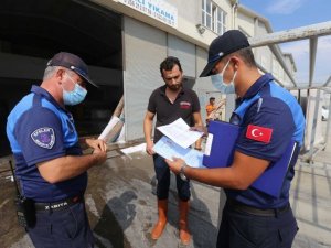 Efeler’de kayıt dışı çalışmanın önüne geçiliyor