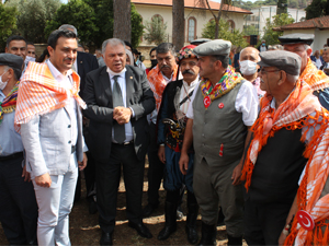 Yörük Ali Efe iki ayrı törenle anıldı