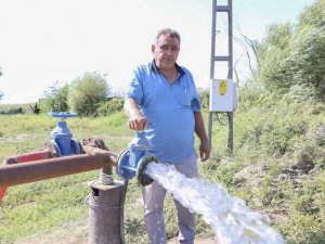 Büyükşehir bir dokunuşla, bin dönüm arazinin sulanmasını sağladı