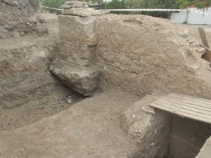 Elazığ’da kentsel dönüşüm kazısında Osmanlı dönemine ait tarihi kilise bulundu