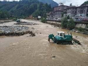 DSİ Genel Müdürü Yıldız: “Doğu Karadeniz’de riskli derelerdeki taşkın risklerini azaltıyoruz”