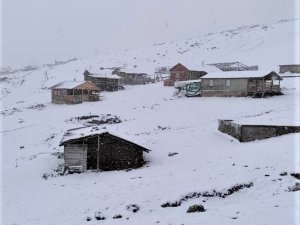 Sivas’ta mevsimin ilk karı düştü