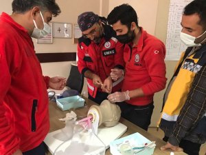 UMKE personeline İleri Hava Yolu Teknikleri eğitimi verildi