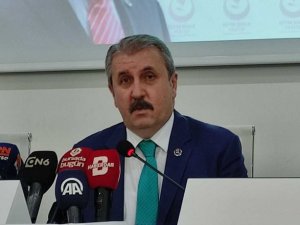 Destici: "Türk ve Müslüman olan herkesin gururlanacağı, karışımızdakilerin de gıptayla baktığı bir binanın açılışını bile küçümsemek izah edilebilir değil"
