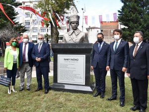 İsmet İnönü’nün doğum gününde adı verilen park ve büst açıldı
