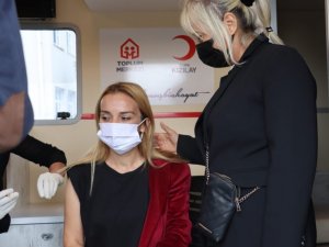 Covid-19 aşı tanımlaması yapılan grupta yer alan öğrenciler aşılandı