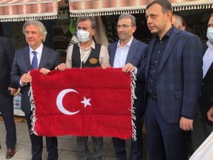Pendik Kitap Fuarından sel bölgesindeki okullara askıda kitap ile destek