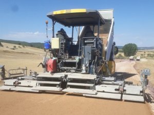 Kütahya İl Özel İdaresi’nin yol onarım çalışmaları