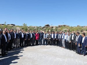 AK Parti’nin gönül seferberliği Eğil ilçesi ile devam ediyor