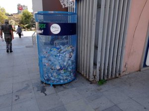 İzmit’te 1 ton plastik şişe geri dönüşüme kazandırıldı