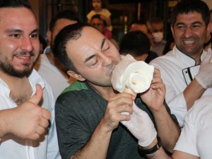 Serdar Ortaç, “Adana’yı mutlu edeyim diye Beşiktaş’ı kızdırdım”