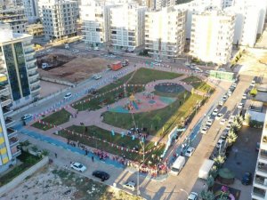 Koronadan ölen gazetecinin ismi parka verildi