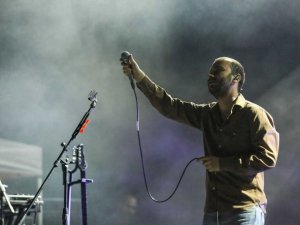 Yüzyüzeyken Konuşuruz binlerce hayranını coşturdu