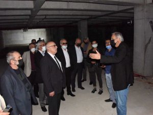 Başkan Bakkalcıoğlu belediye tesislerini tanıttı