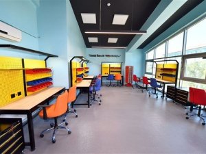Diyarbakır’da teknoloji üretecek gençler için Deneyap Atölyesi hizmete açıldı