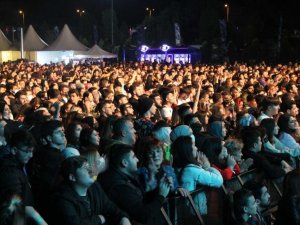 Ünlü isimler Kozlu Müzik Festivalinde buluştu
