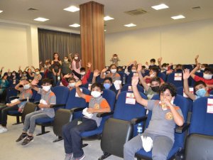 Yüreğir’de okullar sinema ile buluşuyor