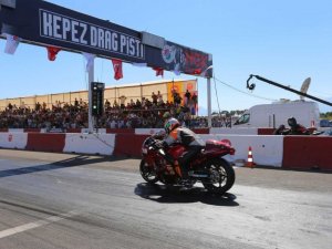Motodrag yarışlarında dereceye girenler ödüllendirildi