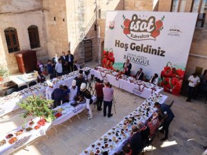 İsot’un kırk çeşidi “İsot kahvaltısı” ile tanıtıldı