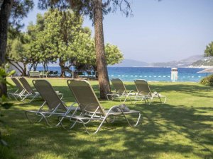 Oteller son tatilcileri bekliyor