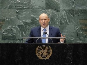İsrail Başbakanı Bennett: “İran nükleer programında tüm kırmızı çizgileri aştı”