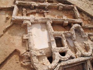 Tarihi hamam ziyaretçilerin ilgi odağı